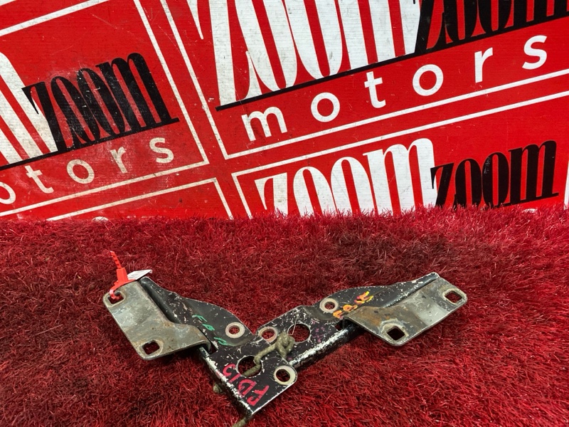 Петля (Шарнир капота), 400 рублей, Красноярск