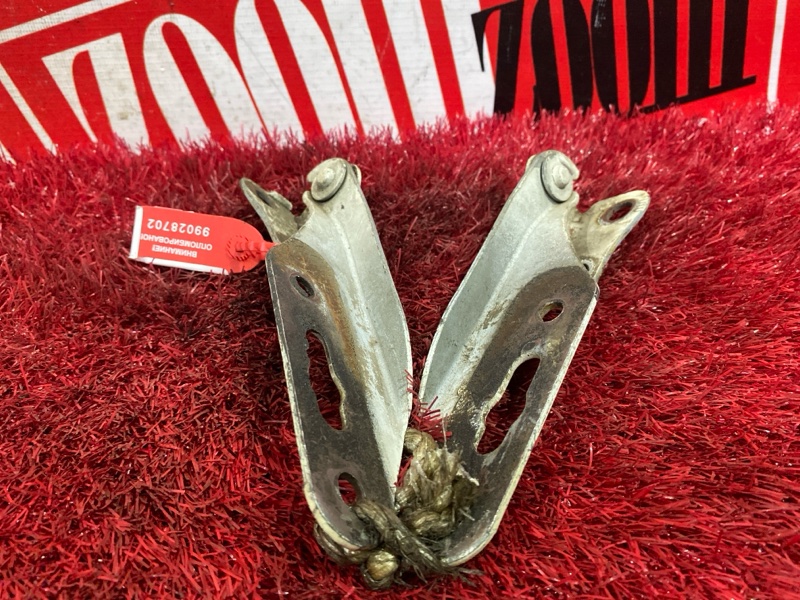 Петля (Шарнир капота), 800 рублей, Красноярск