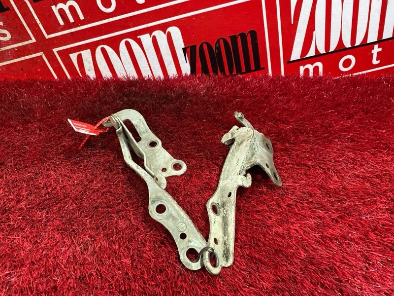 Петля (Шарнир капота), 600 рублей, Красноярск