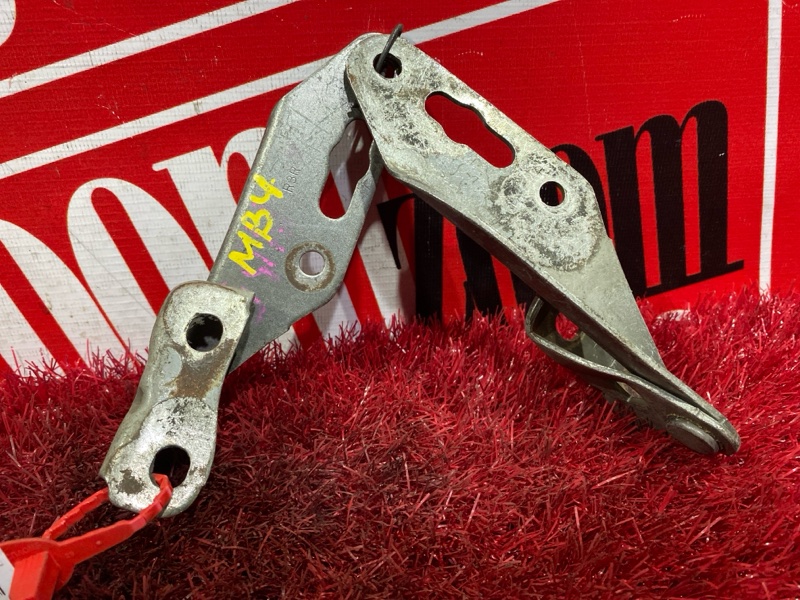 Петля (Шарнир капота), 500 рублей, Красноярск