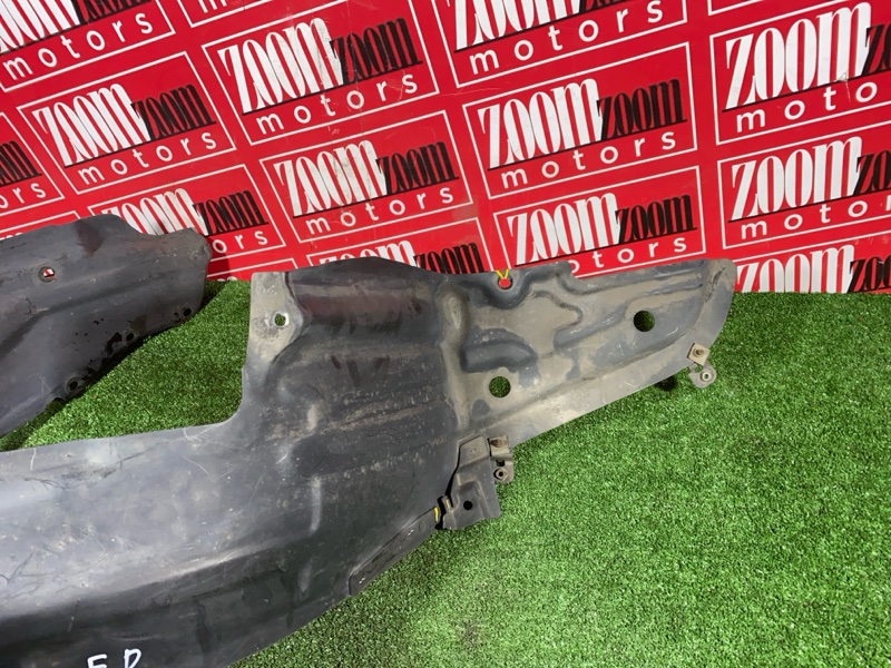 Подкрылок, 300 рублей, Красноярск