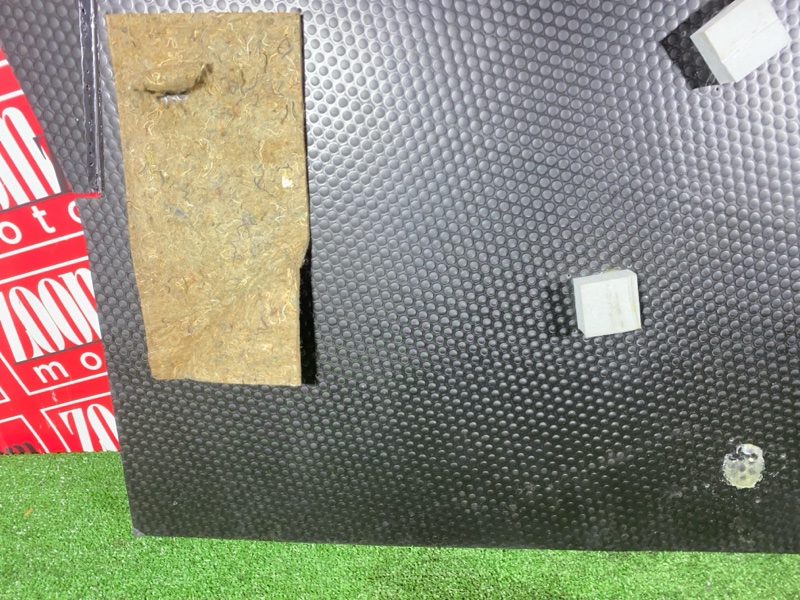 Пол багажника, 1000 рублей, Солонцы