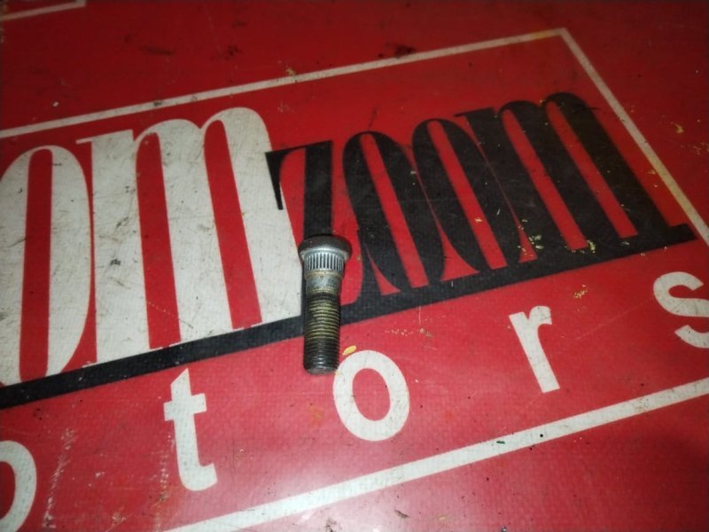 Шпилька колесная, 100 рублей, Красноярск