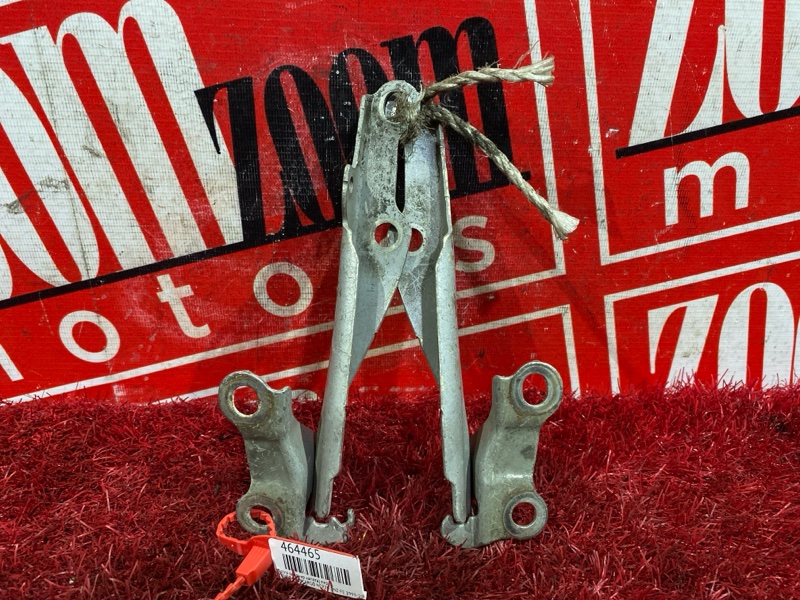 Петля (Шарнир капота), 300 рублей, Красноярск