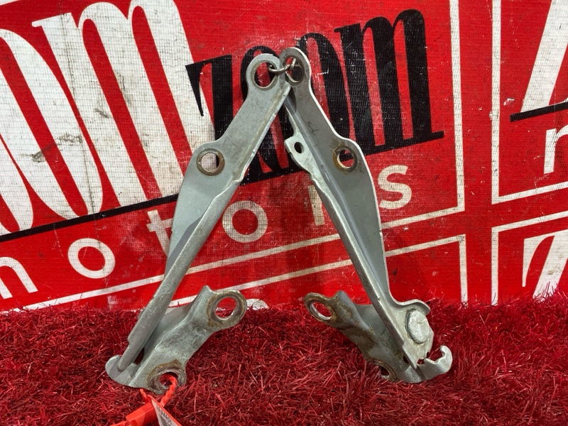 Петля (Шарнир капота), 300 рублей, Красноярск