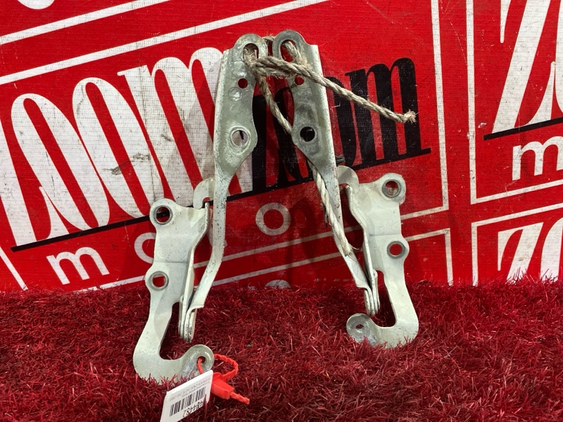 Петля (Шарнир капота), 400 рублей, Красноярск