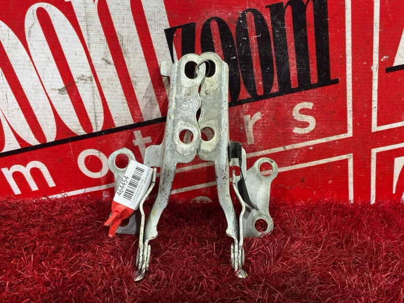 Петля (Шарнир капота), 1000 рублей, Красноярск