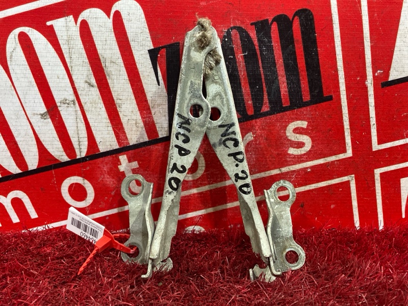 Петля (Шарнир капота), 300 рублей, Красноярск