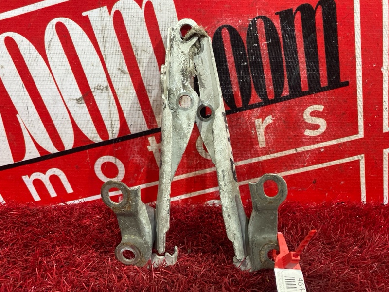 Петля (Шарнир капота), 300 рублей, Красноярск