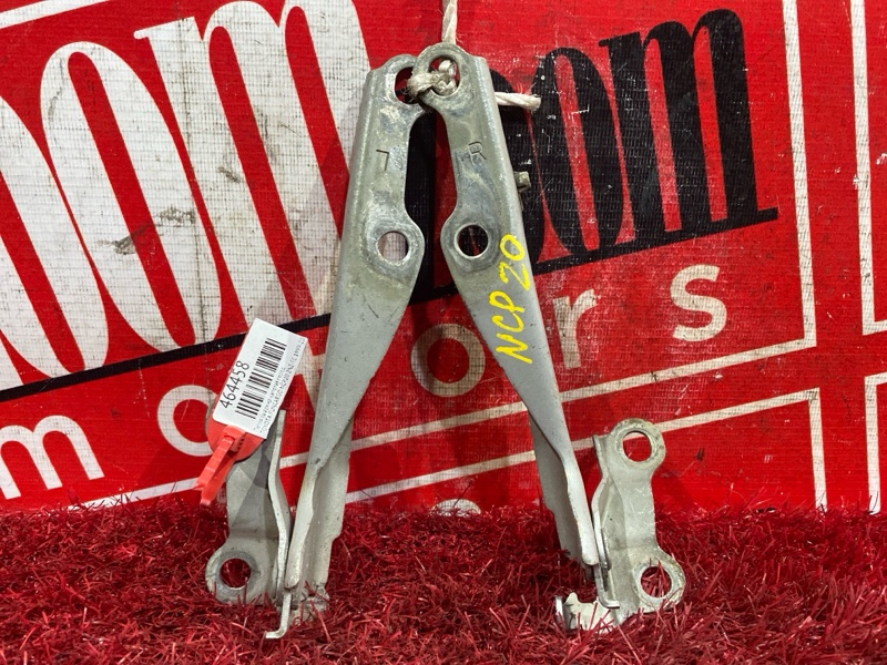 Петля (Шарнир капота), 300 рублей, Красноярск