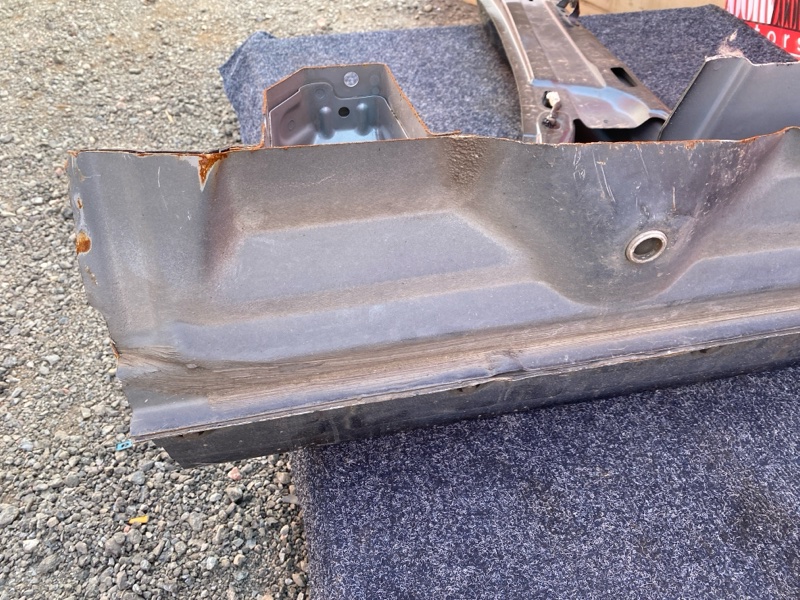 Стойка кузова, 5700 рублей, Солонцы