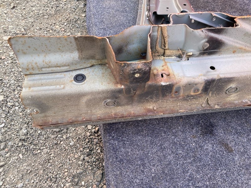 Стойка кузова, 5700 рублей, Солонцы