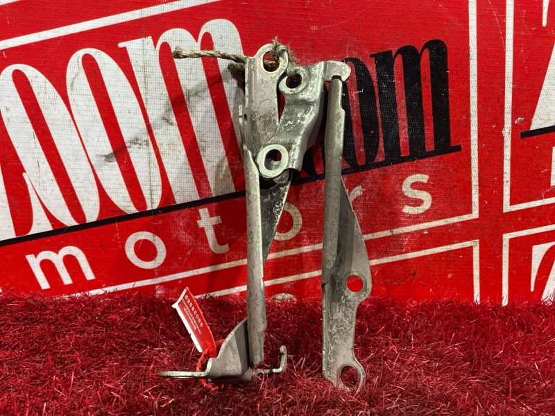 Петля (Шарнир капота), 300 рублей, Красноярск