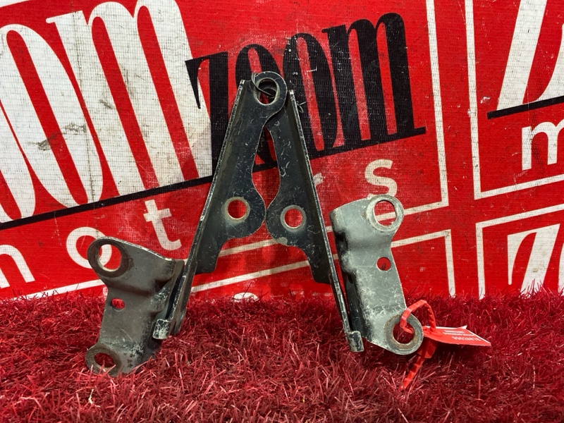 Петля (Шарнир капота), 1000 рублей, Красноярск