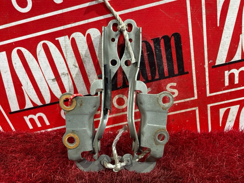 Петля (Шарнир капота), 400 рублей, Красноярск