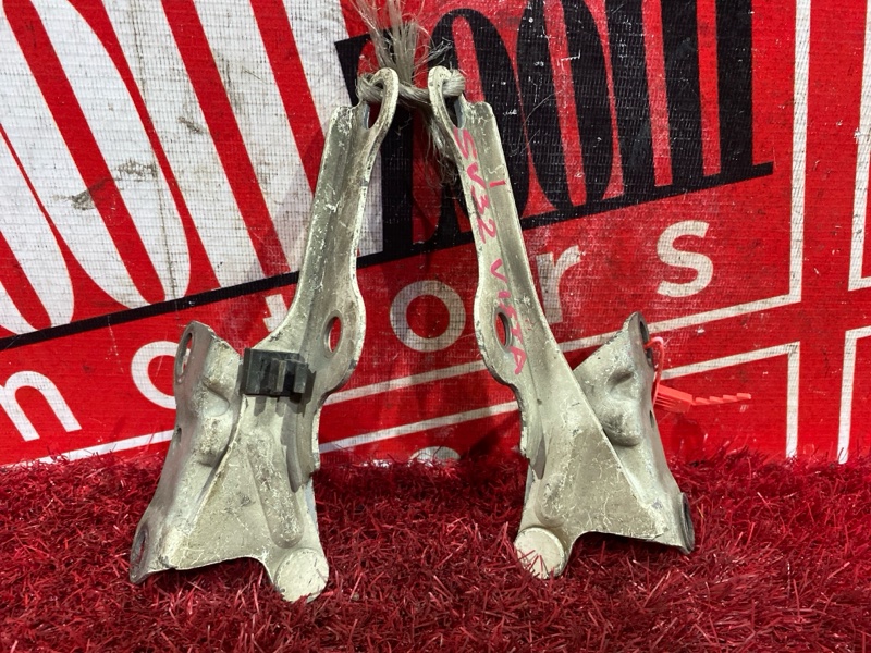 Петля (Шарнир капота), 1000 рублей, Красноярск