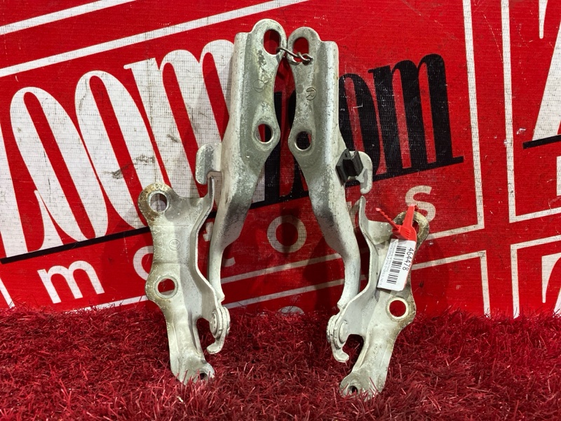 Петля (Шарнир капота), 1000 рублей, Красноярск