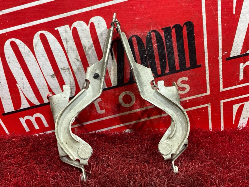 Петля (Шарнир капота), 1000 рублей, Красноярск