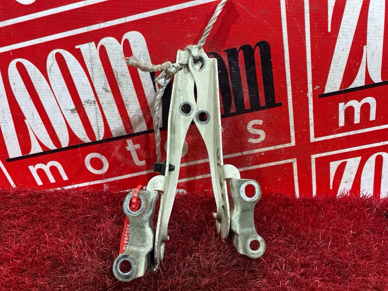 Петля (Шарнир капота), 500 рублей, Красноярск