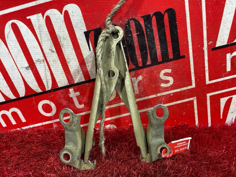 Петля (Шарнир капота), 300 рублей, Красноярск