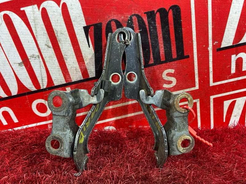 Петля (Шарнир капота), 1000 рублей, Красноярск