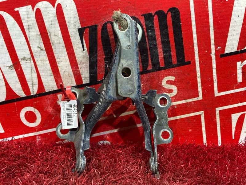 Петля (Шарнир капота), 1000 рублей, Красноярск