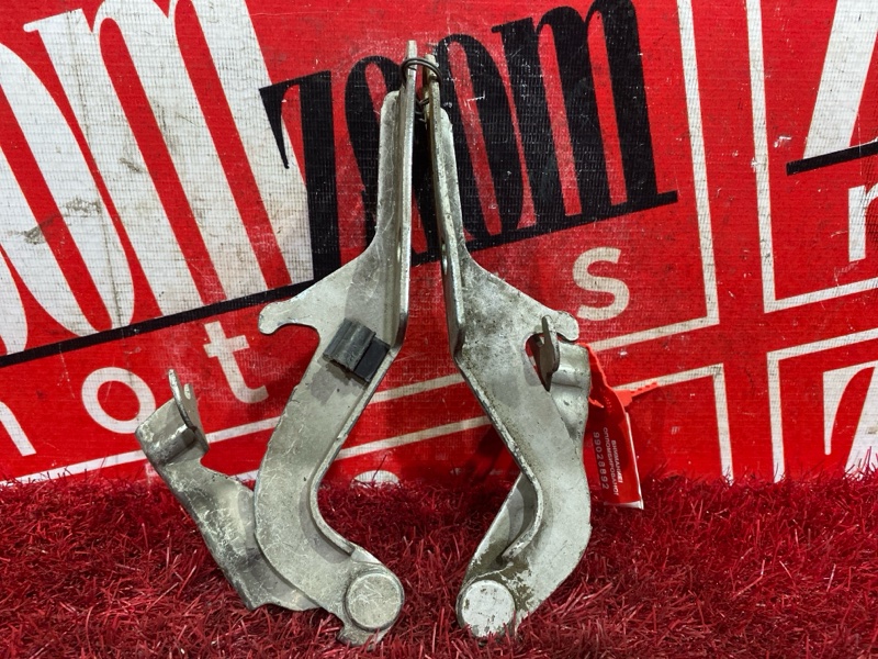 Петля (Шарнир капота), 1000 рублей, Красноярск