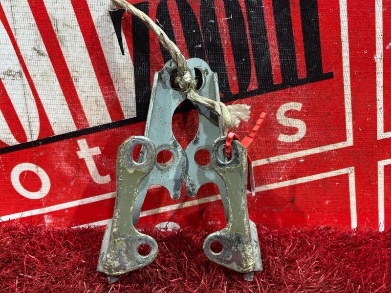 Петля (Шарнир капота), 1300 рублей, Красноярск