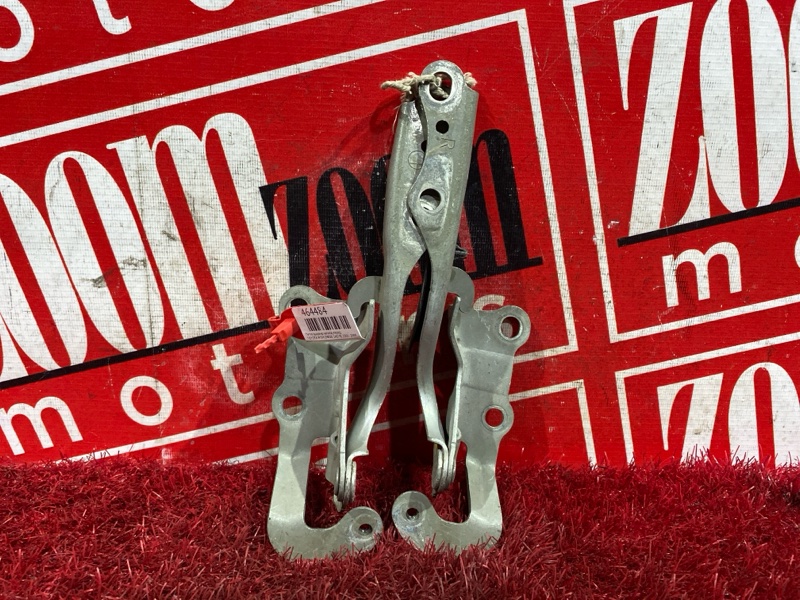 Петля (Шарнир капота), 400 рублей, Красноярск