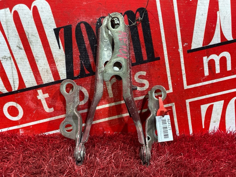 Петля (Шарнир капота), 1000 рублей, Красноярск