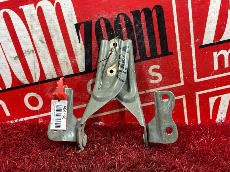 Петля (Шарнир капота), 800 рублей, Красноярск