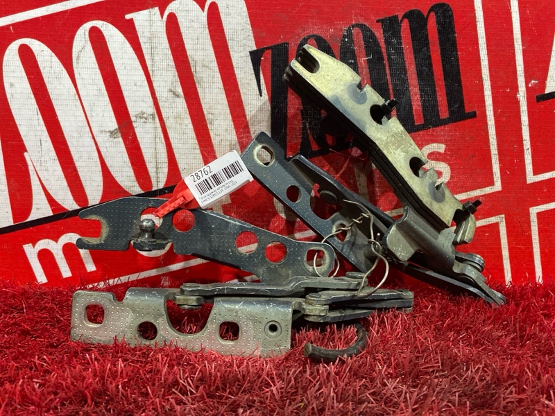 Петля (Шарнир капота), 1000 рублей, Солонцы