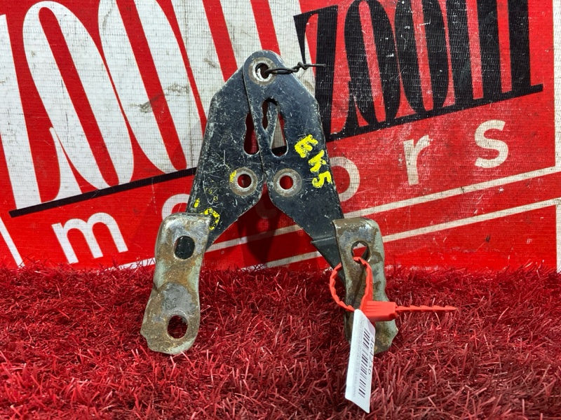 Петля (Шарнир капота), 500 рублей, Красноярск