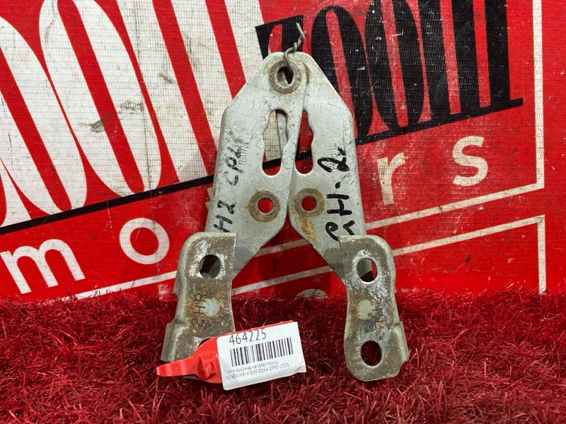 Петля (Шарнир капота), 500 рублей, Красноярск