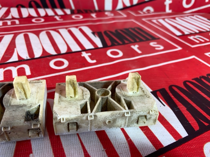 Кронштейн бампера, 1000 рублей, Солонцы