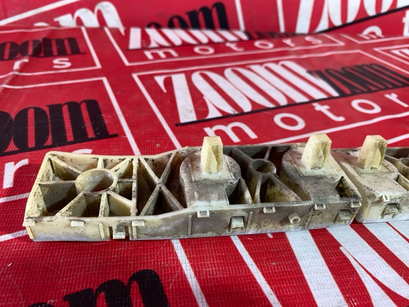 Кронштейн бампера, 1000 рублей, Солонцы