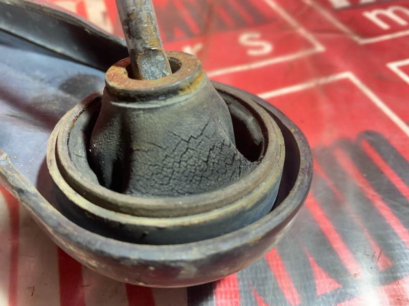 Рычаг подвески нижний, 1600 рублей, Красноярск