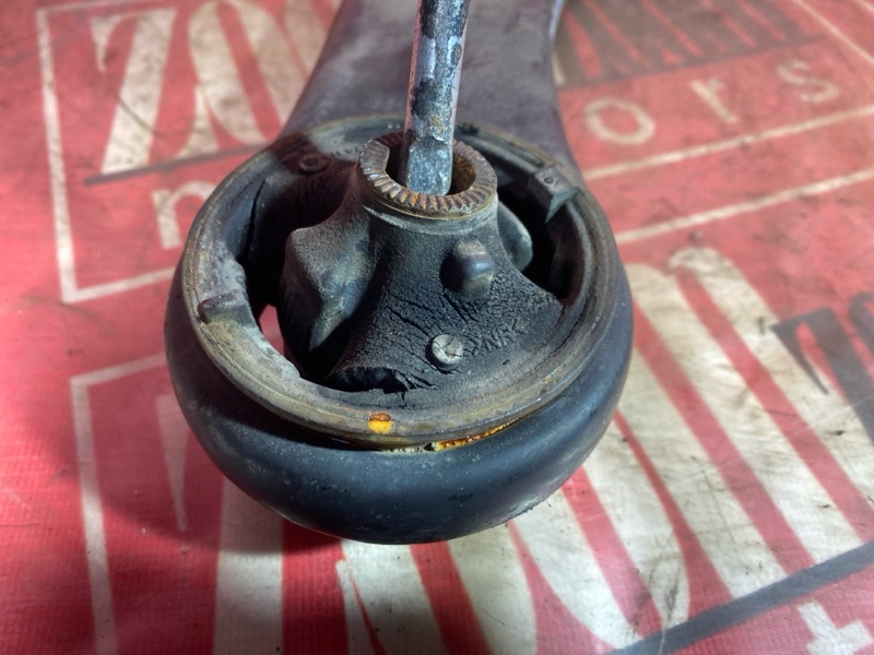 Рычаг подвески нижний, 1000 рублей, Красноярск