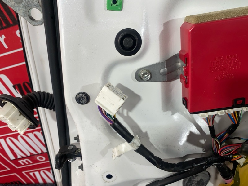 Дверь боковая, 11400 рублей, Красноярск