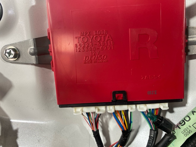 Дверь боковая, 11400 рублей, Красноярск