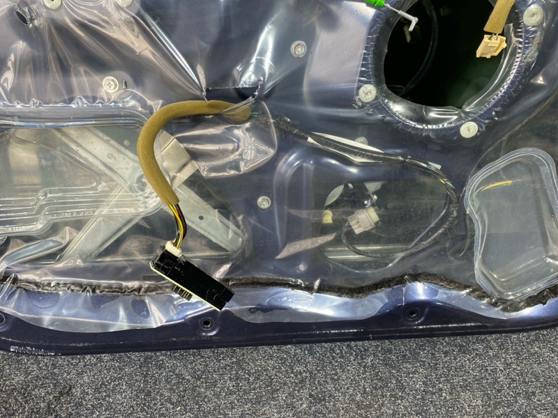 Дверь боковая, 8600 рублей, Красноярск