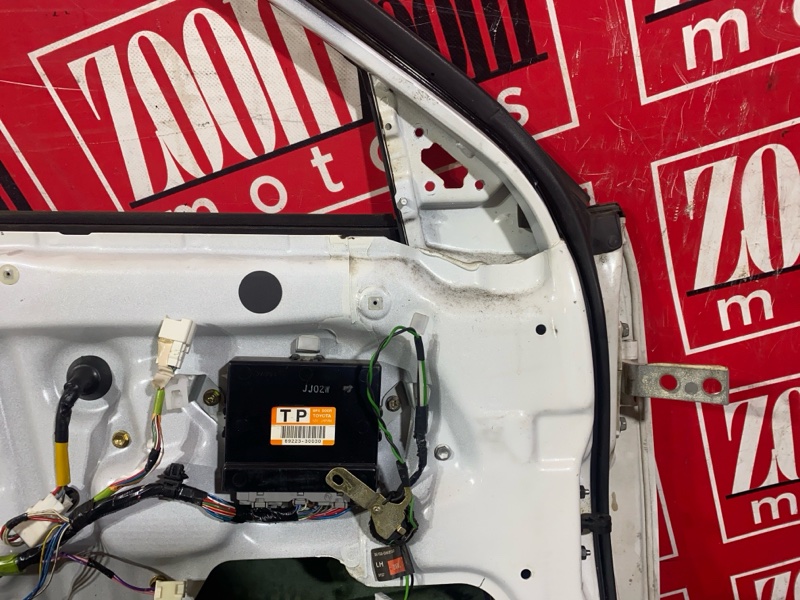 Дверь боковая, 5300 рублей, Красноярск