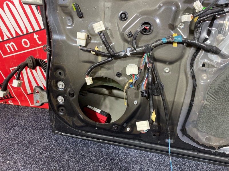 Дверь боковая, 8600 рублей, Красноярск