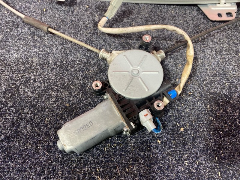 Стеклоподъемник, 4800 рублей, Солонцы