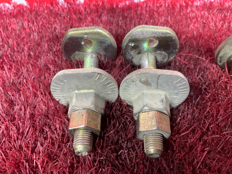 Болт развальный, 2300 рублей, Красноярск