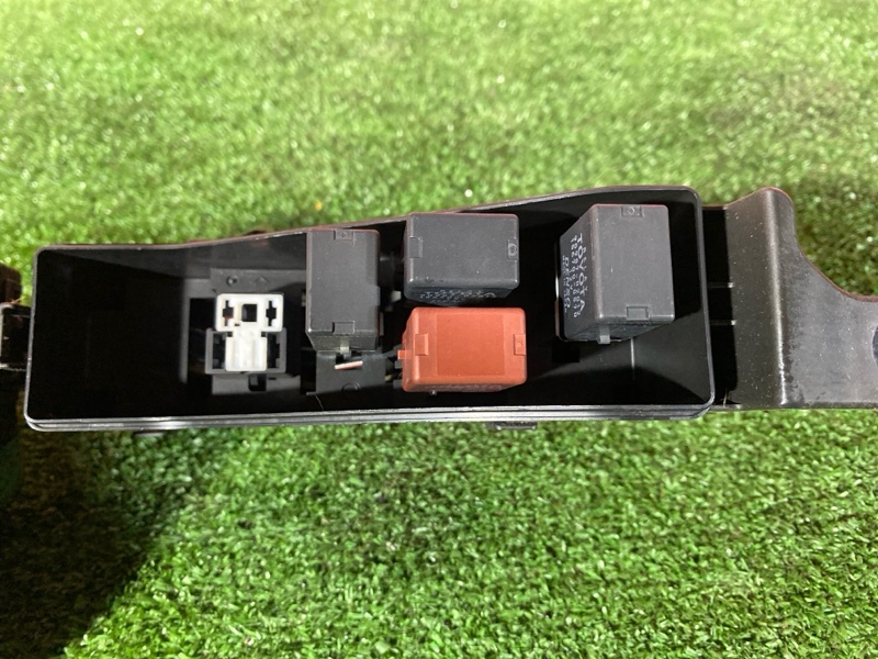 Блок реле и предохранителей, 500 рублей, Солонцы