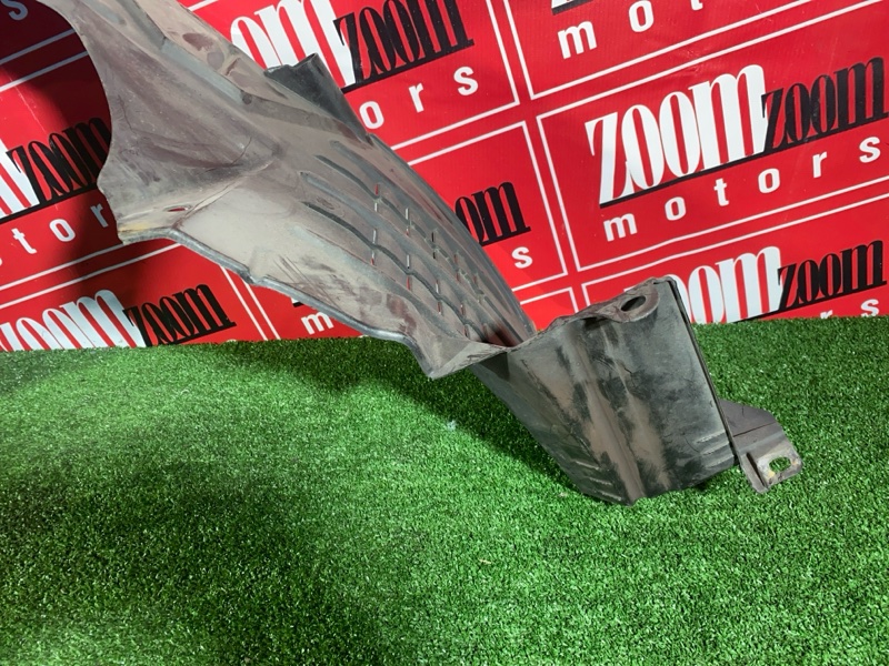 Подкрылок, 300 рублей, Красноярск