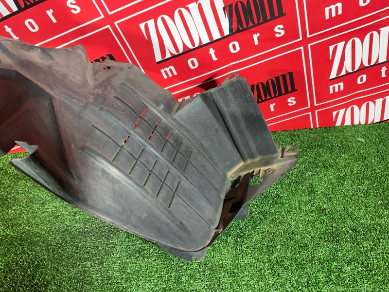 Подкрылок, 300 рублей, Красноярск