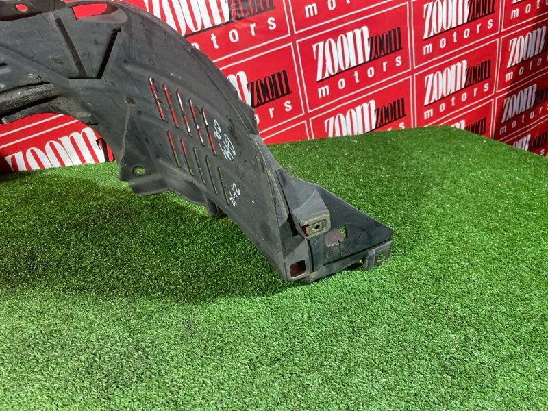 Подкрылок, 300 рублей, Красноярск