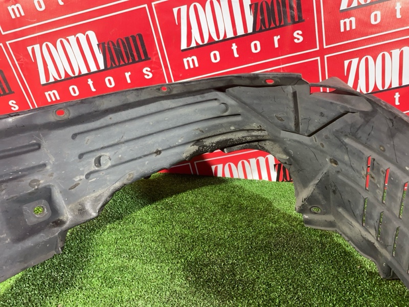 Подкрылок, 300 рублей, Красноярск